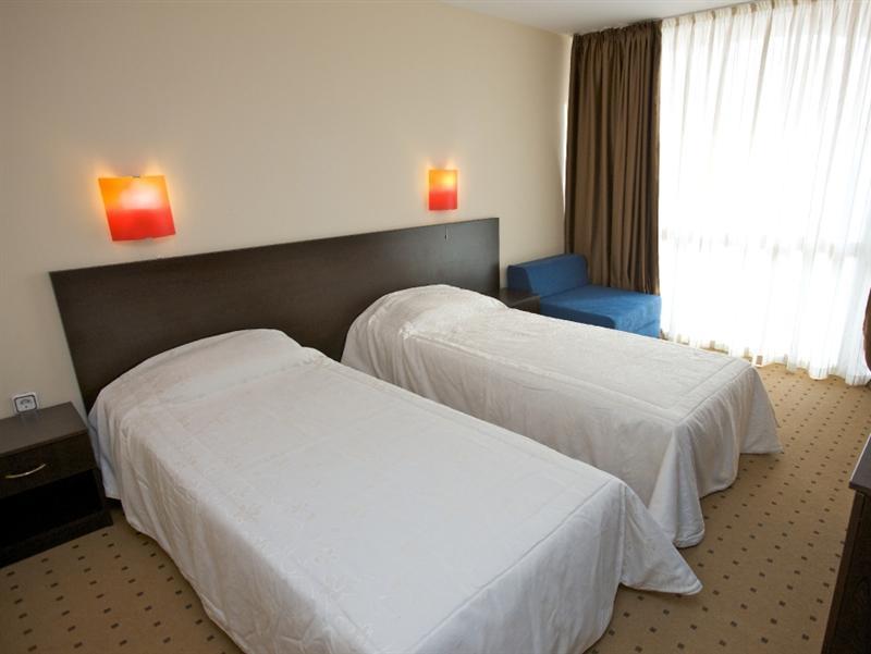 Tropics Hotel Sveti Vlas Buitenkant foto