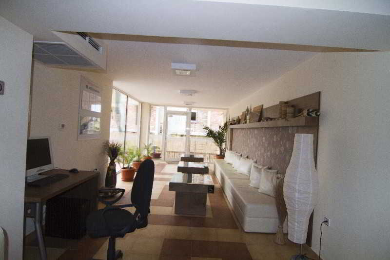 Tropics Hotel Sveti Vlas Buitenkant foto