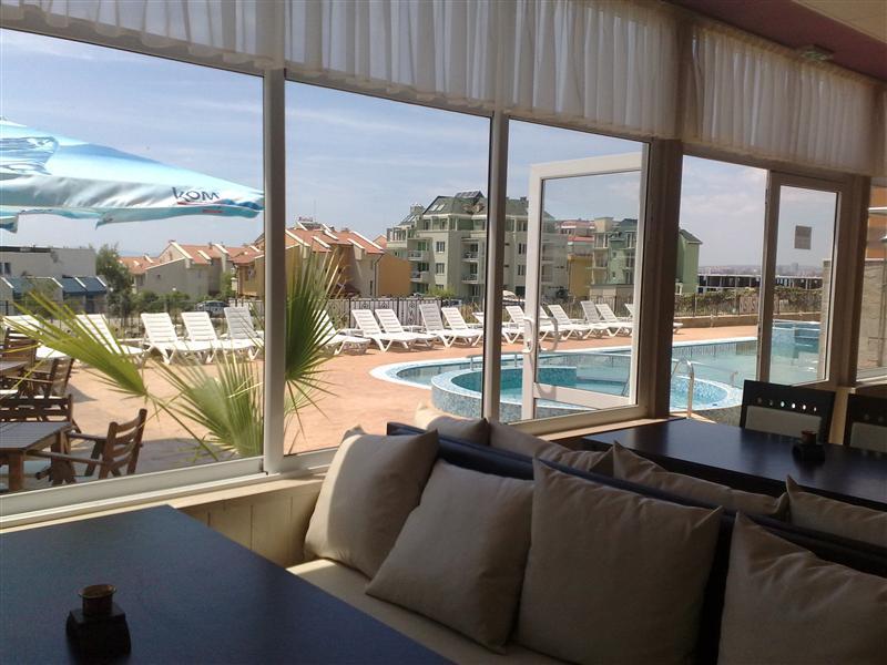 Tropics Hotel Sveti Vlas Buitenkant foto