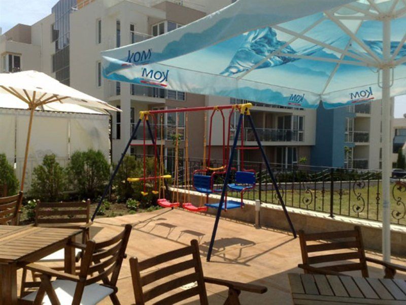 Tropics Hotel Sveti Vlas Buitenkant foto